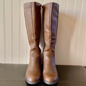 Women's Xandy Wide Calf Riding Boot (6M)